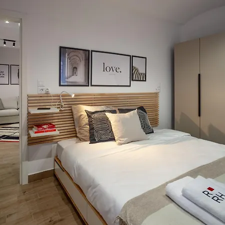 Ruby Red House 3* 소피아