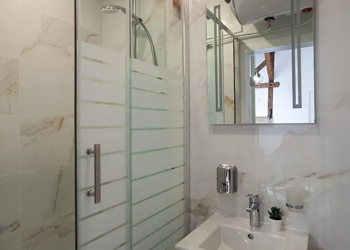 Ruby Red House Gasthof