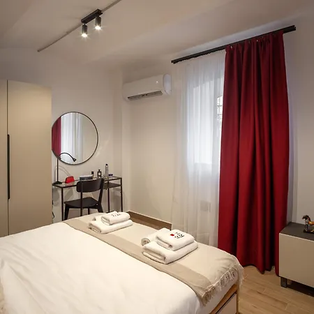 Ruby Red House Πανσιόν