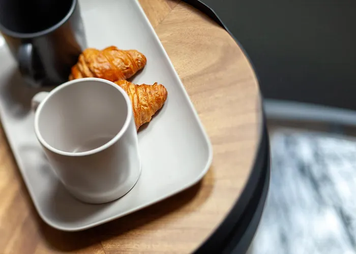 Ruby Red House Гостевой дом 3*